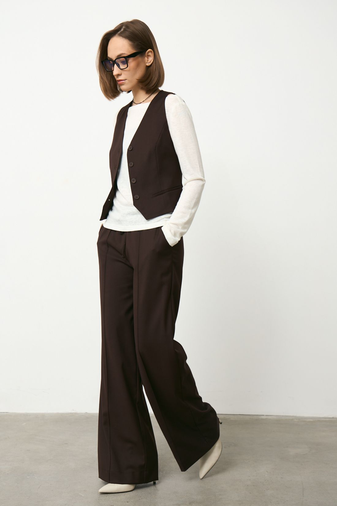 Костюм R4066 коричневый / 42