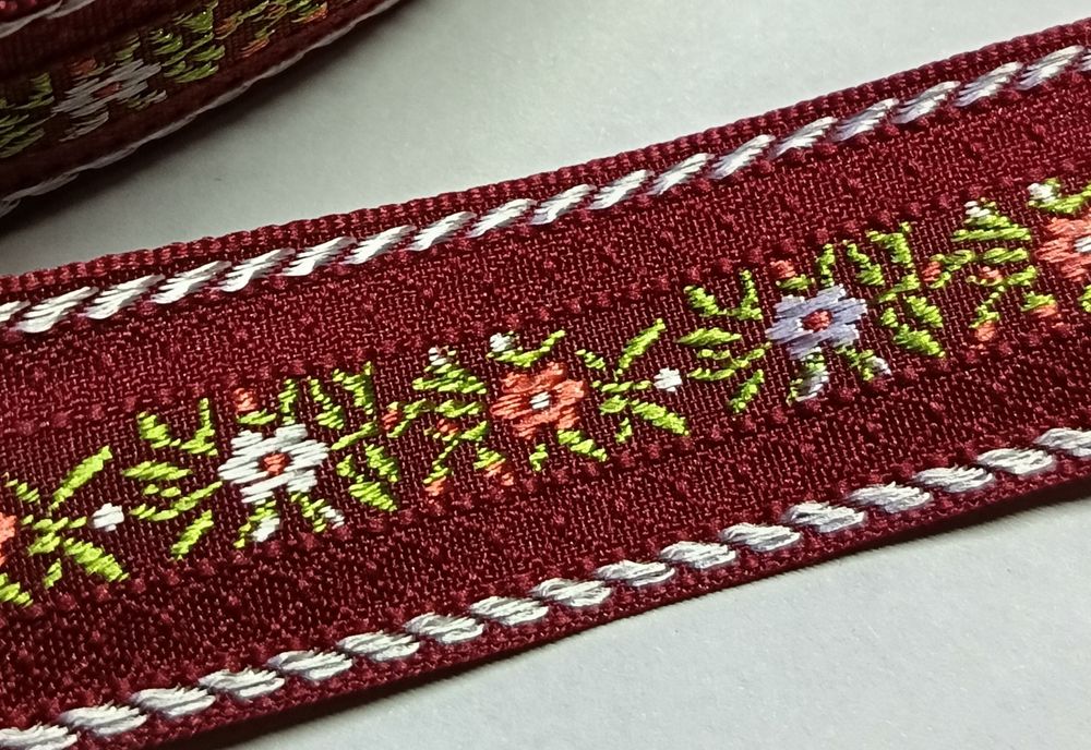 Тесьма жаккард, ш. 2,5 см