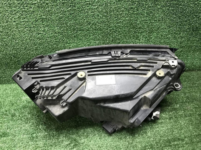 Фара левая Mercedes GLC X253 (2019-2022) LED