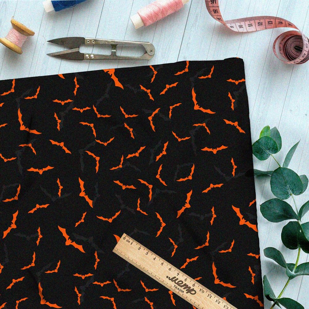 Ткань шелк Армани тонкие оранжевые летучие мыши на чёрном фоне