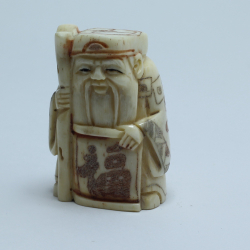 Нэцкэ Дзюродзин с посохом и иероглифом пожелания счастья