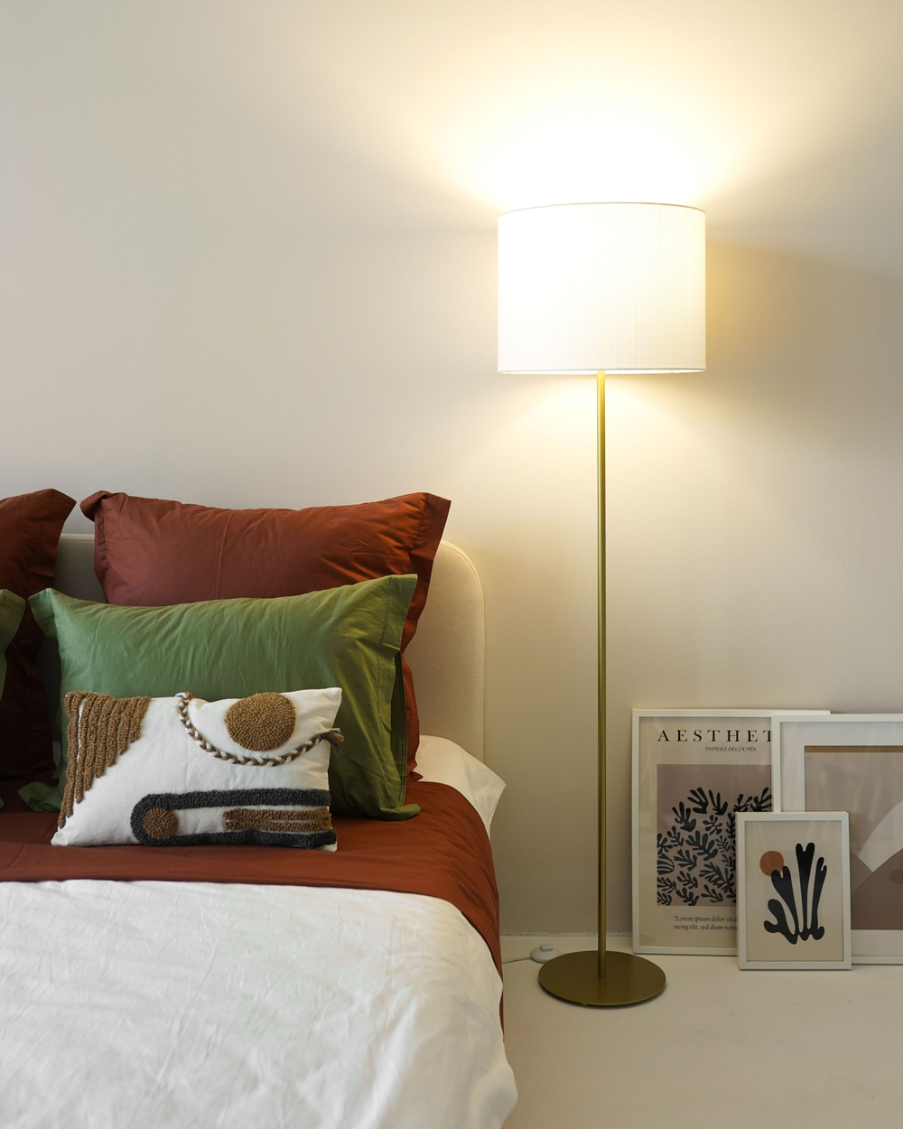 Торшер напольный золотой с белым абажуром в стиле лофт, светильник напольный классический, Чистая линия-II, E27, 60 Вт
