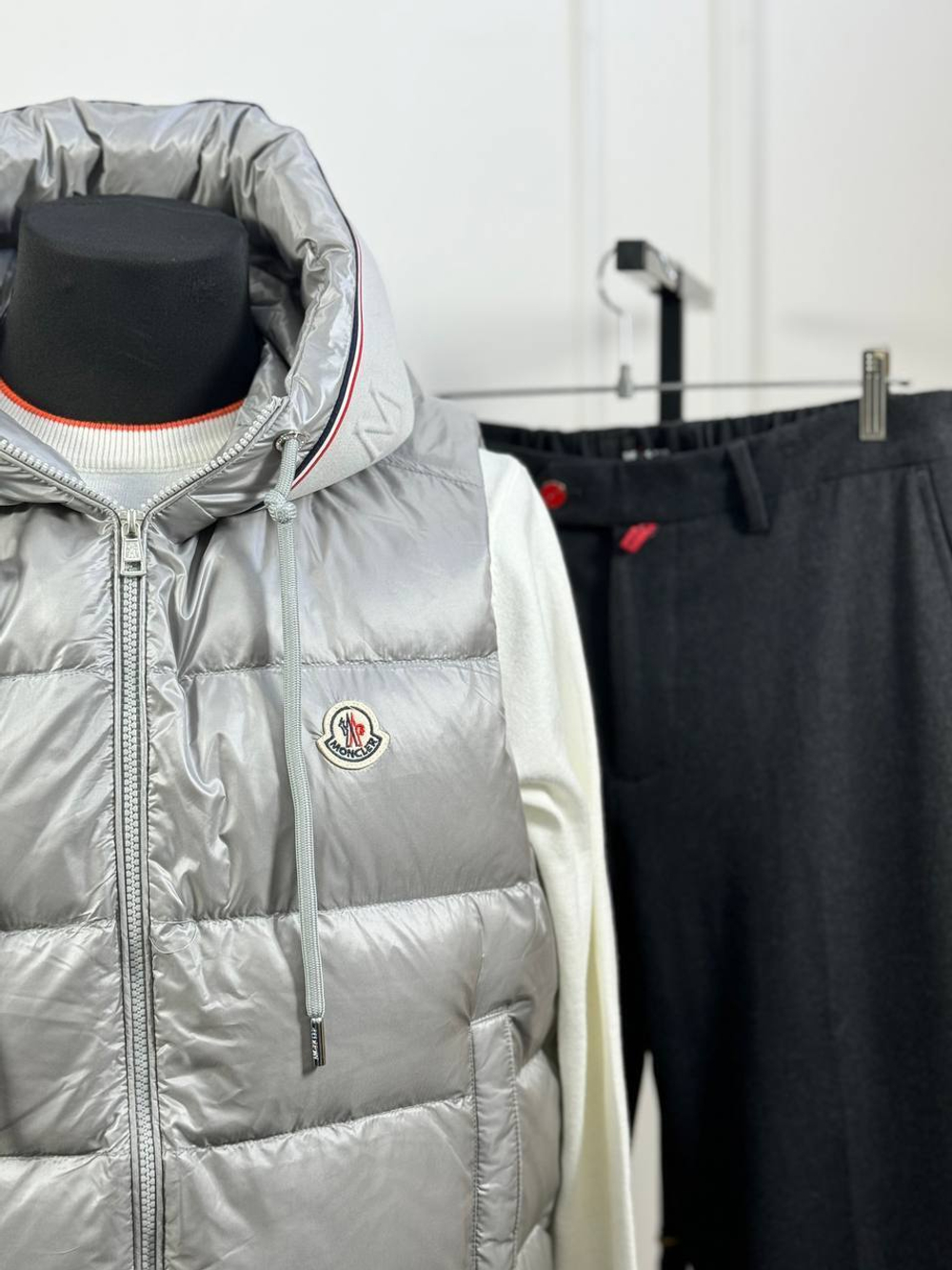 Безрукавка Moncler