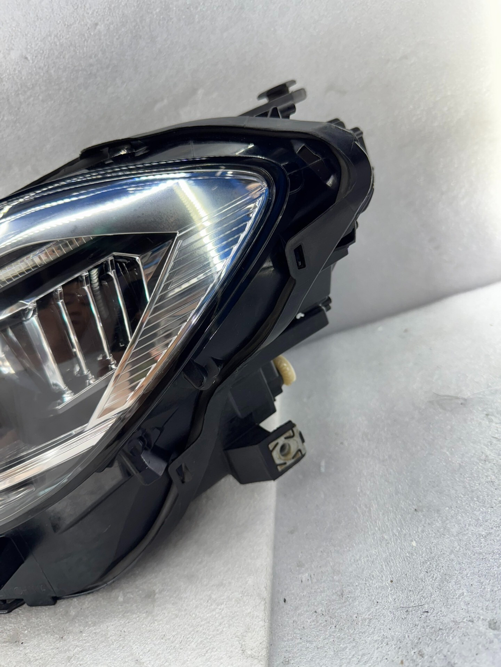 Оригинальная LED фара Volkswagen Lavida Plus