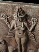 Рельеф Берни. Королева/Царица Ночи