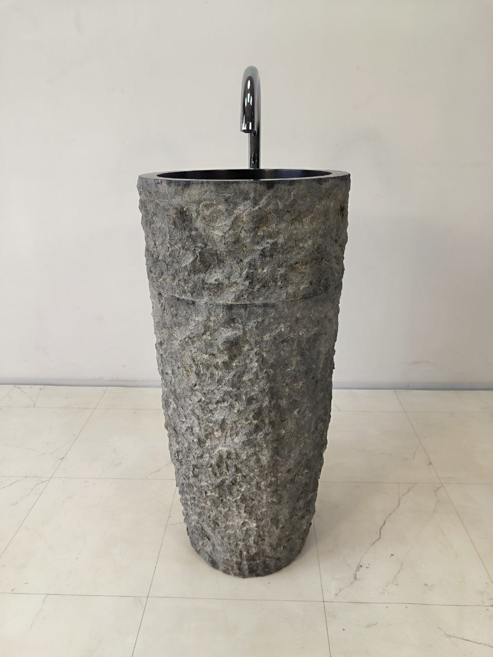 Раковина напольная из андезита Pedestal Black Marmo MN-65921 40х40х90 из натурального камня