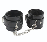 Черные оковы на ноги Obey Me Leather Ankle Cuffs (Цвет: черный)
