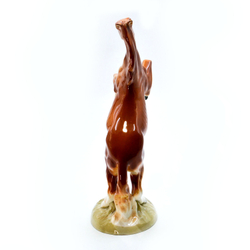 Ахалтекинский конь. Royal Dux (Ройял Дукс), Чехия. Фарфор, глазурь, роспись. ХХ век. H: 30 см.