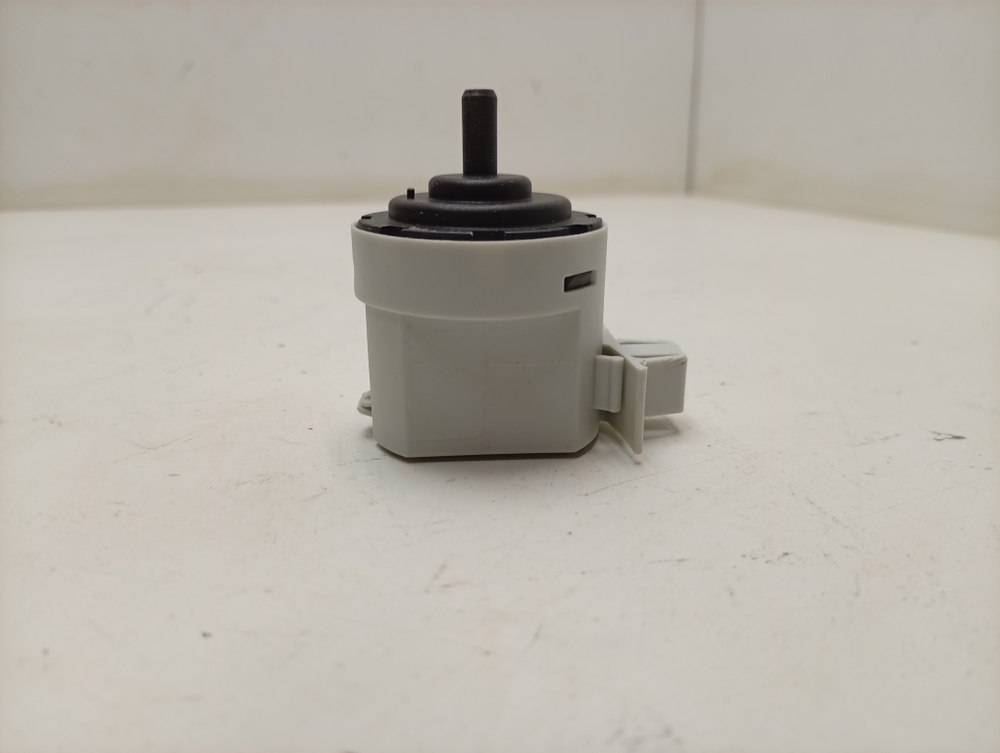 WSPE6H612A кт41 Датчик уровня воды (прессостат) для стиральной машины Beko 2828170500 б/у