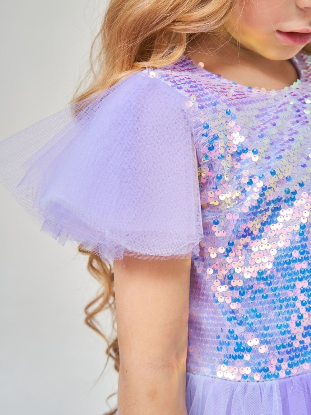 Пышное платье с пайетками на новый год