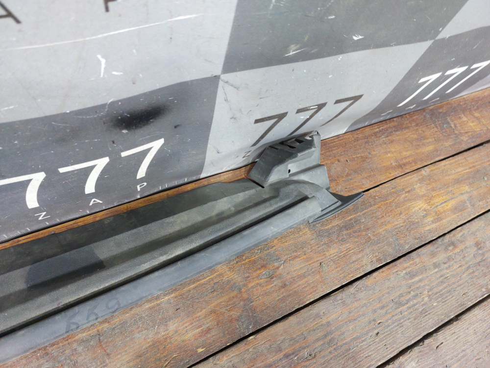 Пыльник крыла левого Land Cruiser Prado 150 17-24 Б/У Оригинал 5380860190