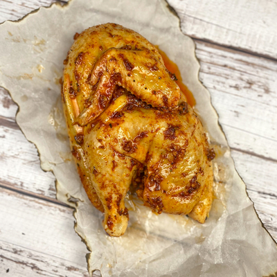 Цыпленок домашний в копченой паприке с чесноком и пряными травами