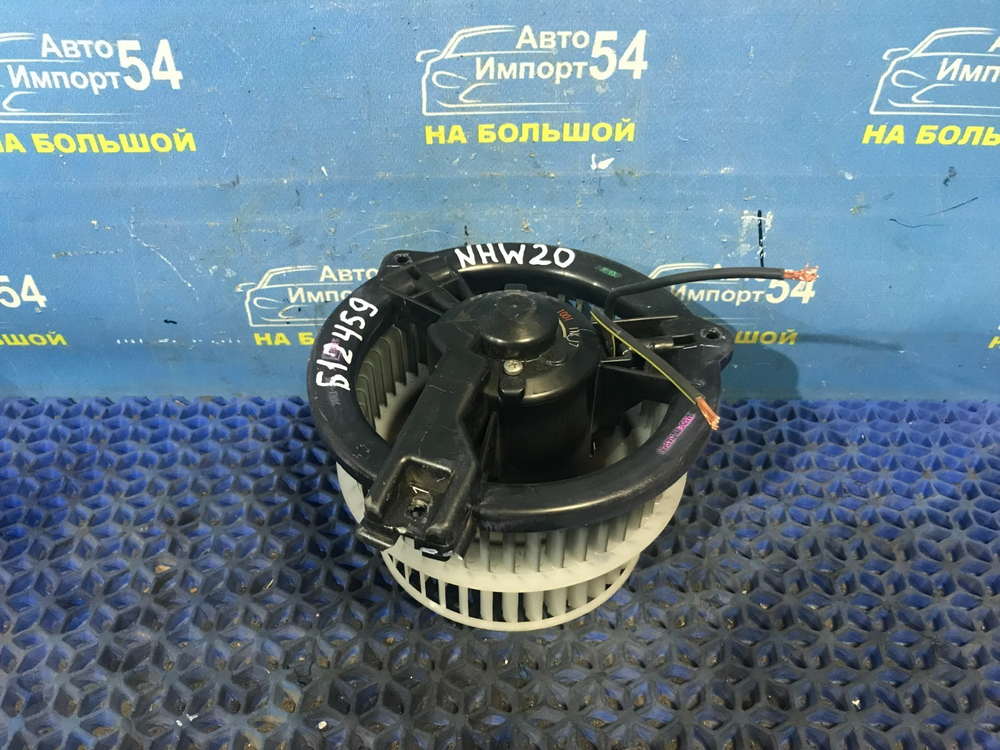 Моторчик печки TOYOTA PRIUS 2003-2011