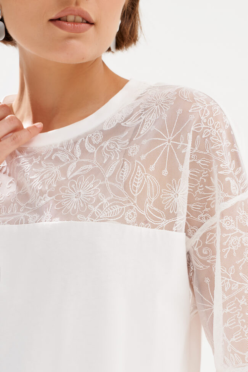 23505 Футболка женская (молочный)