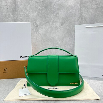 Jacquemus Le Bambinou 34 cm