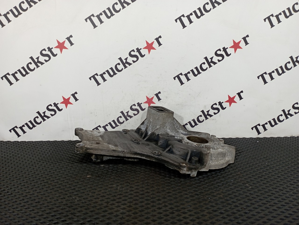 Корпус водяного насоса