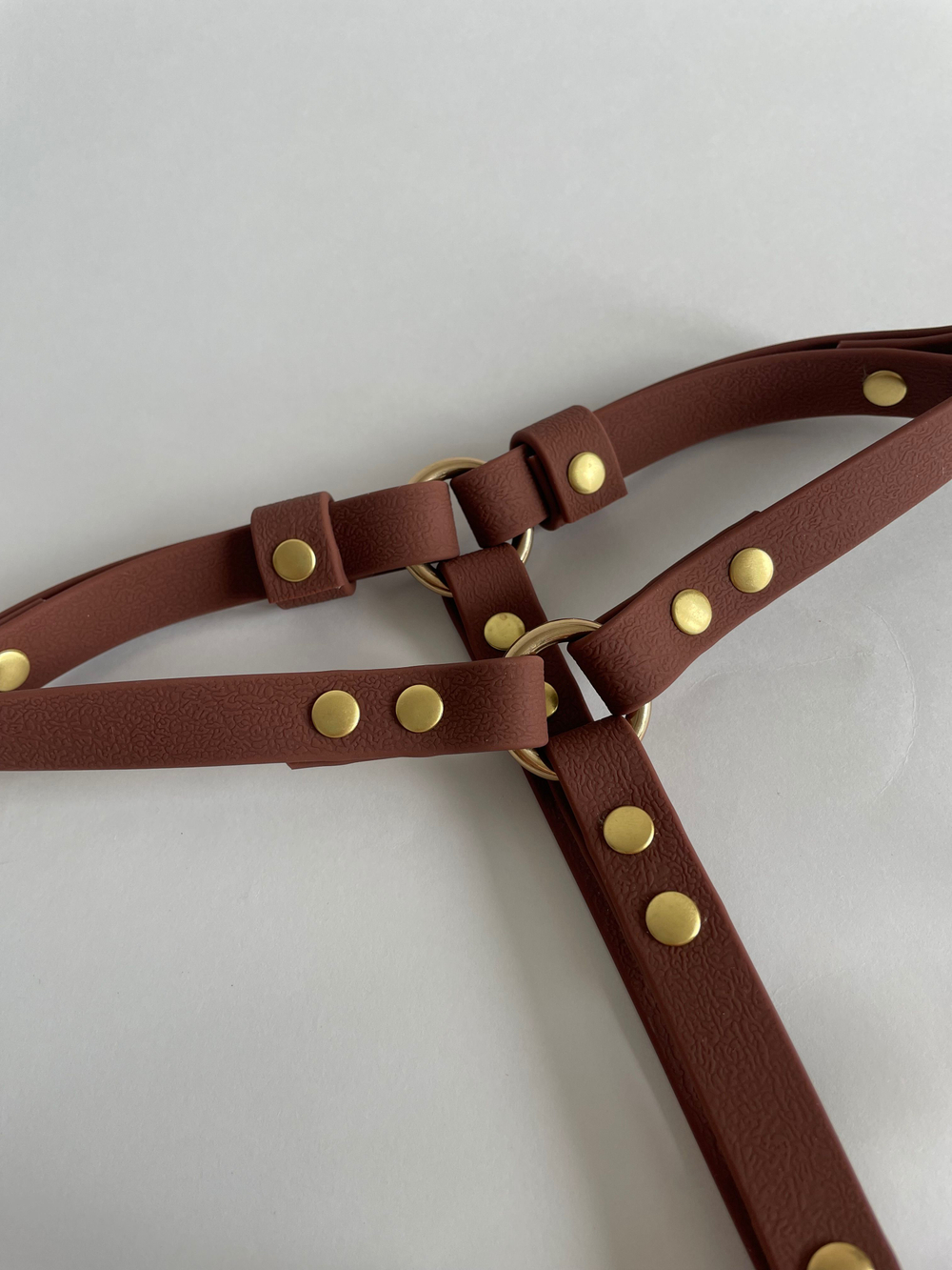 Шлейка из биотана на латунной фурнитуре , s , 15 мм, цвет Мокко под кожу