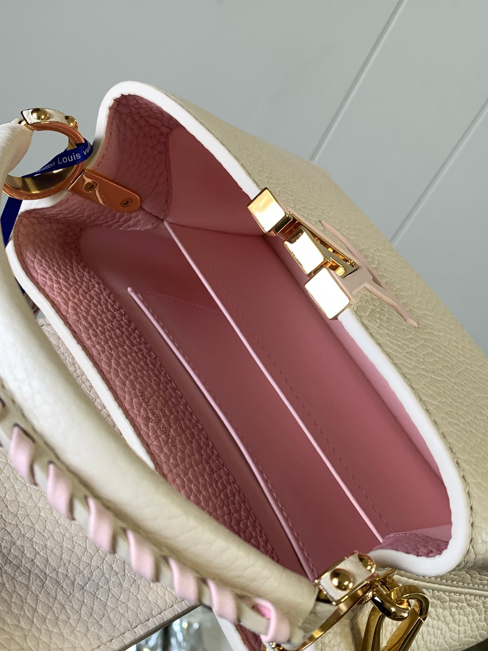 Louis Vuitton Capucines Mini