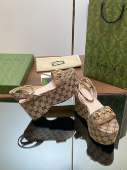 Gucci Horsebit Flatform Sandal
