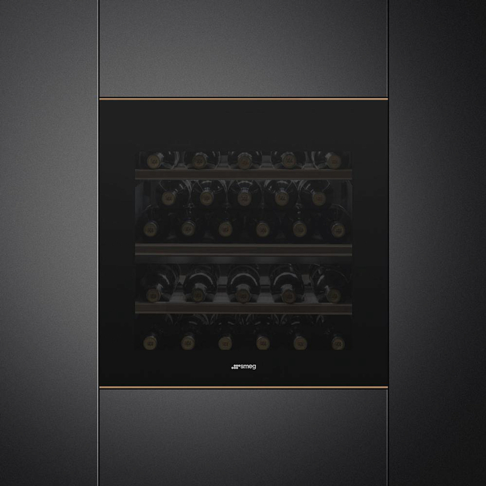 Холодильный шкаф для вина Smeg CVI629NR3