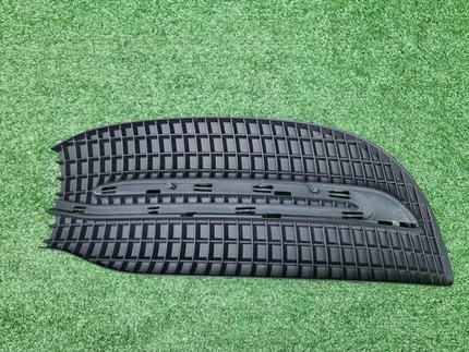 Решетка переднего бампера Mercedes S W222 (17-20)