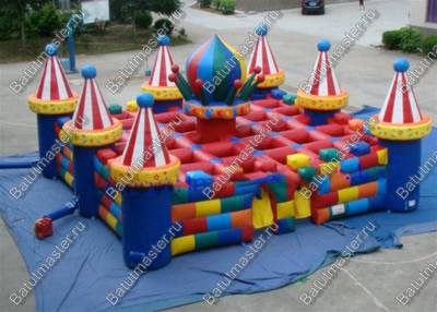 Надувной лабиринт "Циркачи", 10*10*3 м