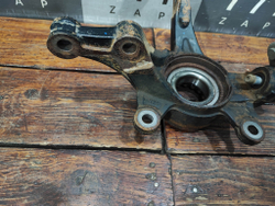 Кулак поворотный правый Haval F7 1, H6 2 Б/У Оригинал 3001102XKZ16B