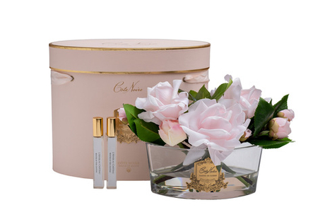 Букет роз ароматизированный и 2 спрея 10мл Cote Noire Oval Pink в вазе