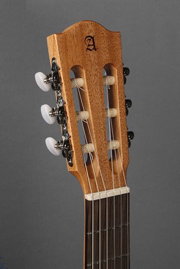 Классическая гитара Alhambra 2F Flamenco Student 8.201