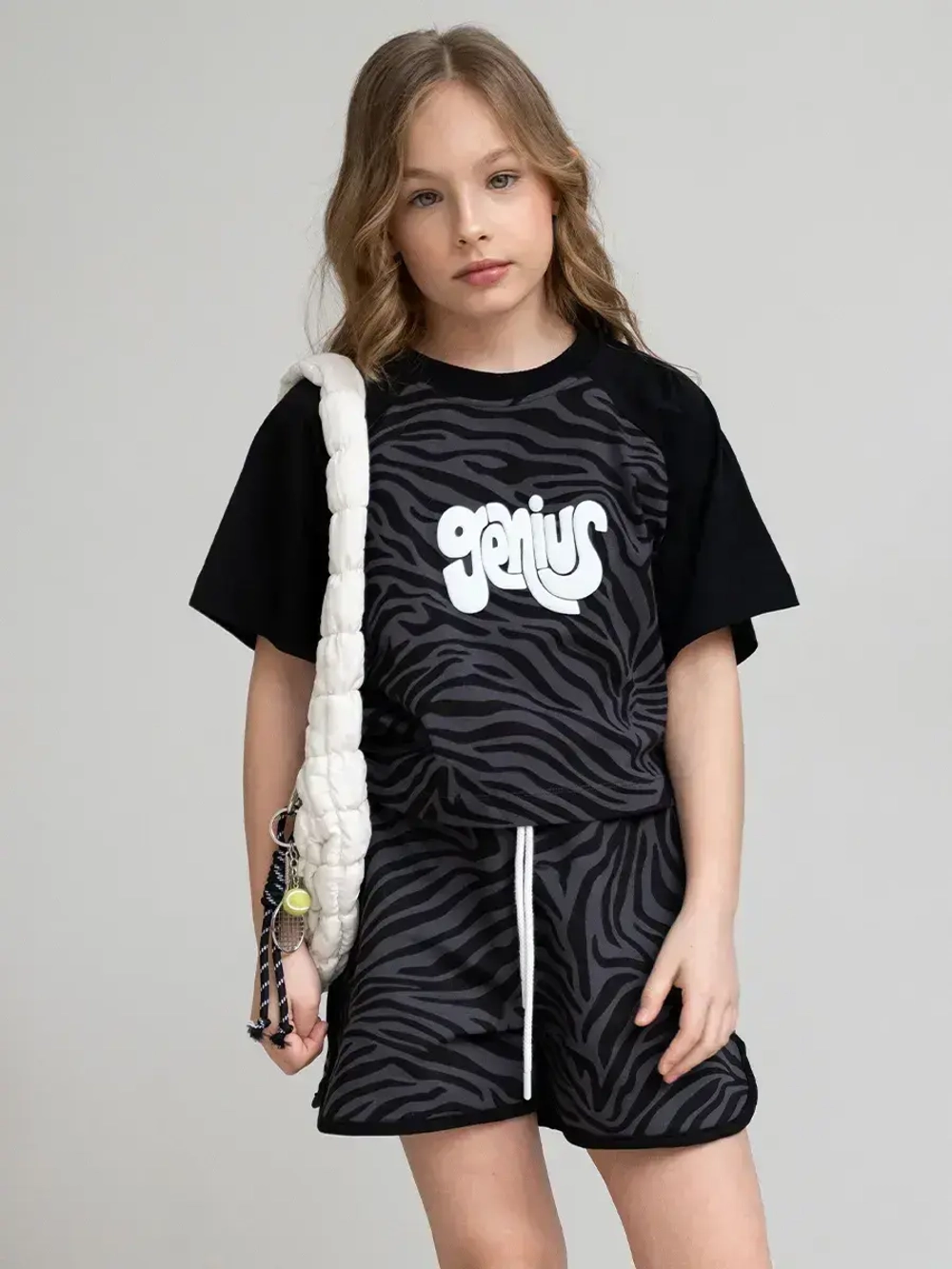 Костюм для девочки спортивный с шортами