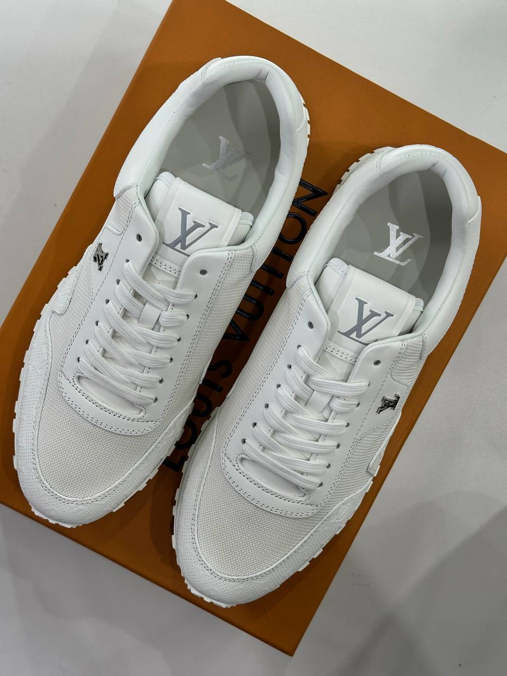 Кроссовки Louis Vuitton