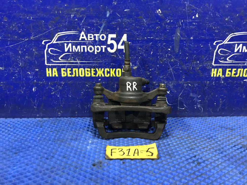 Суппорт тормозной задний правый MITSUBISHI DIAMANTE 2000