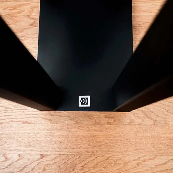 Dutch & Dutch 8c Speaker Stand