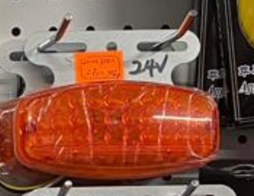 24V - VIP Оранжевый (1 шт) / Светодиодный габарит (катафот) боковой, 24 вольта., оранжевый (за 1 шт.)