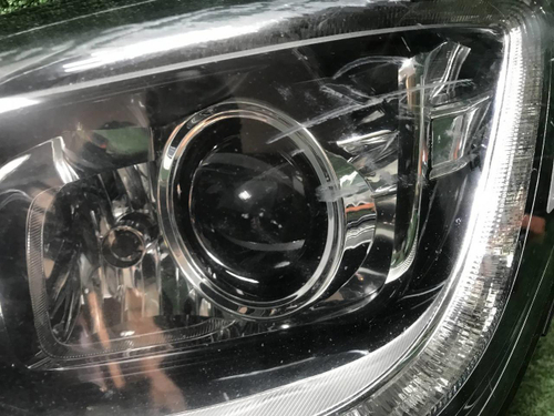 Битая Фара левая Genesis G80 (2016-2020) ксенон