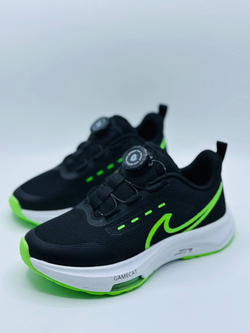 Детские беговые кроссовки Nike Gamecat