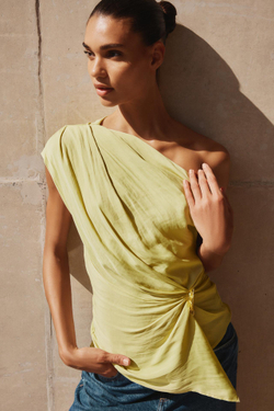 ZARA АТЛАСНЫЙ ТОП АСИММЕТРИЧНОГО КРОЯ, ВАНИЛЬНЫЙ