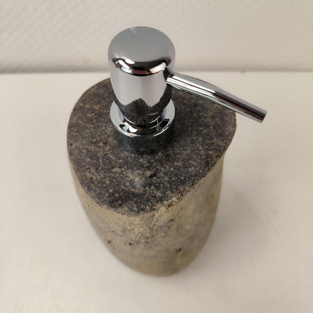 Дозатор из речного камня DRC-63780 (143)