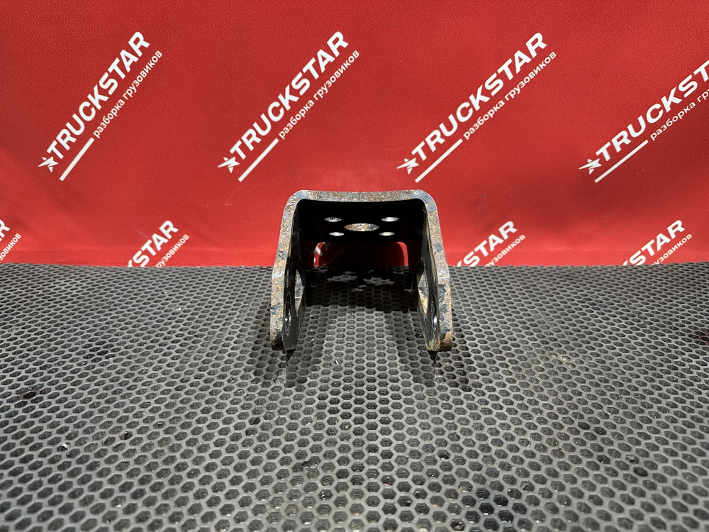 Кронштейн амортизатора переднего 2023г