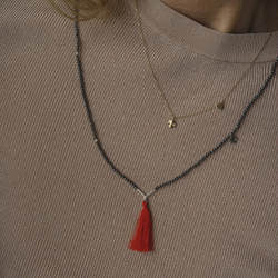 колье с мятым листом