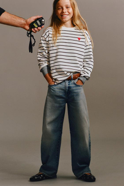 ZARA ЛОНГСЛИВ В ПОЛОСКУ С ВЫШИТОЙ НАШИВКОЙ «СЕРДЦЕ», ЧЕРНЫЙ