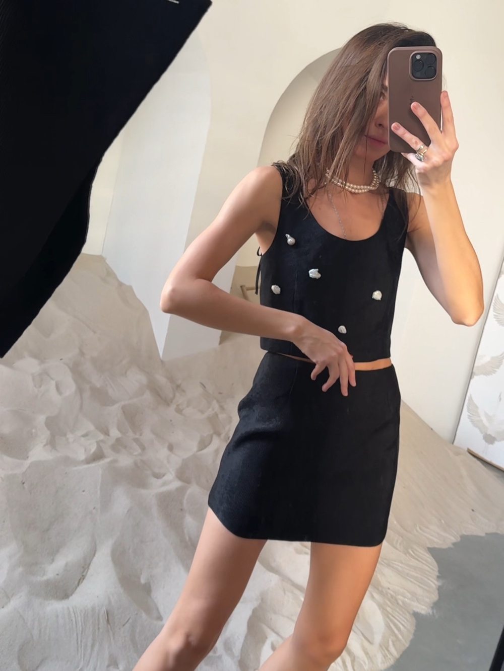 Топ из 100% шелка с барочным жемчугом