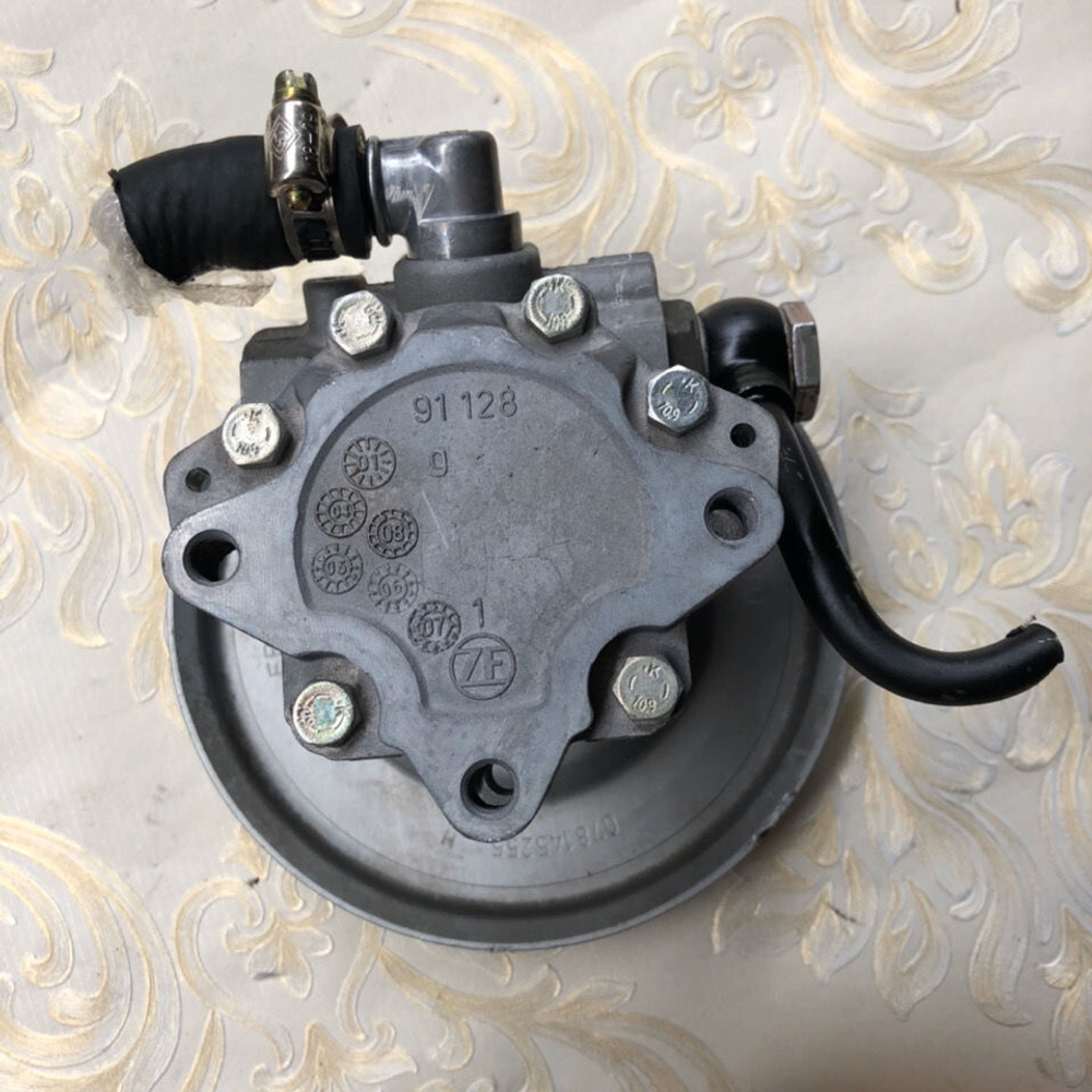 ГУР насос VAG 1.8T Audi A4/A6, VW Passat/Bora