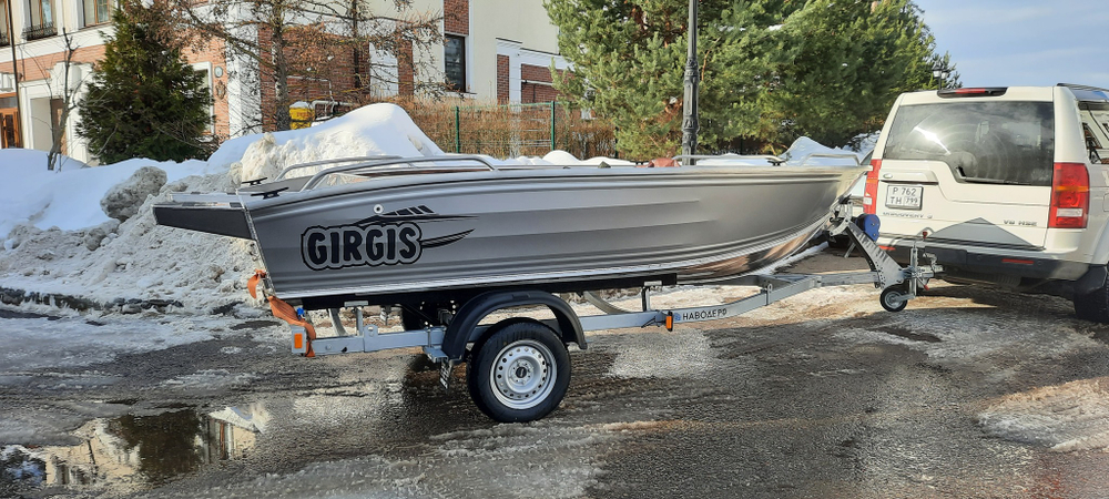 Алюминиевая моторная лодка Гиргис 440 рестайлинг