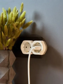 Двойник электрический, 16 А с заземлением и защитными шторками REXANT