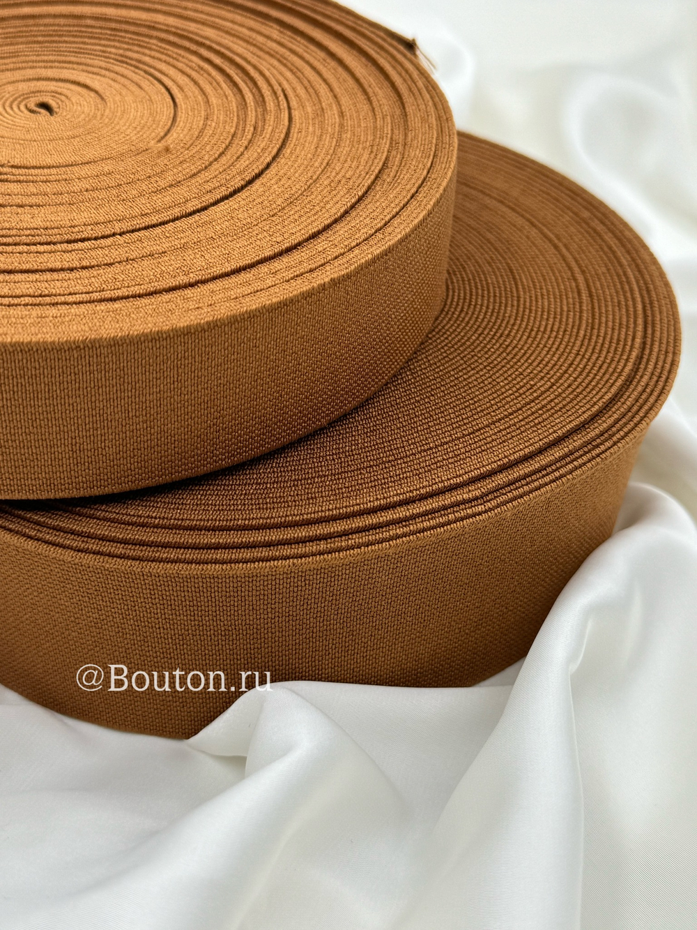 Резинка светло-коричневая (кирпичная)