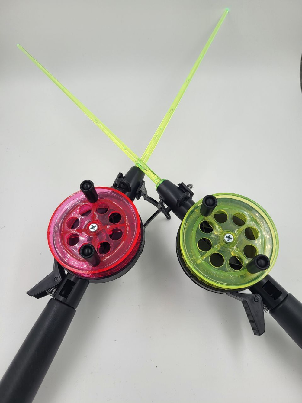 Удочка для зимней рыбалки Три Кита Tehno, катушка d-65mm с пластмассовой ручкой (хлыст стекловолокно), желтая, 3 штуки