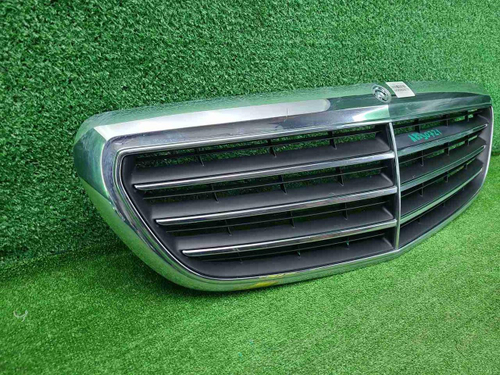 Решетка радиатора Mercedes E W213 (2016-2021)