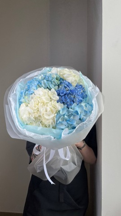 Моно букет с Гортензией