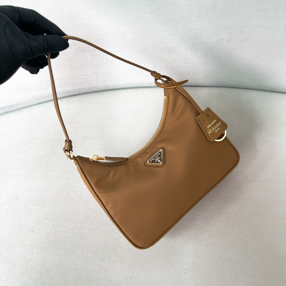 Prada Re-Edition 2005 Re-Nylon
